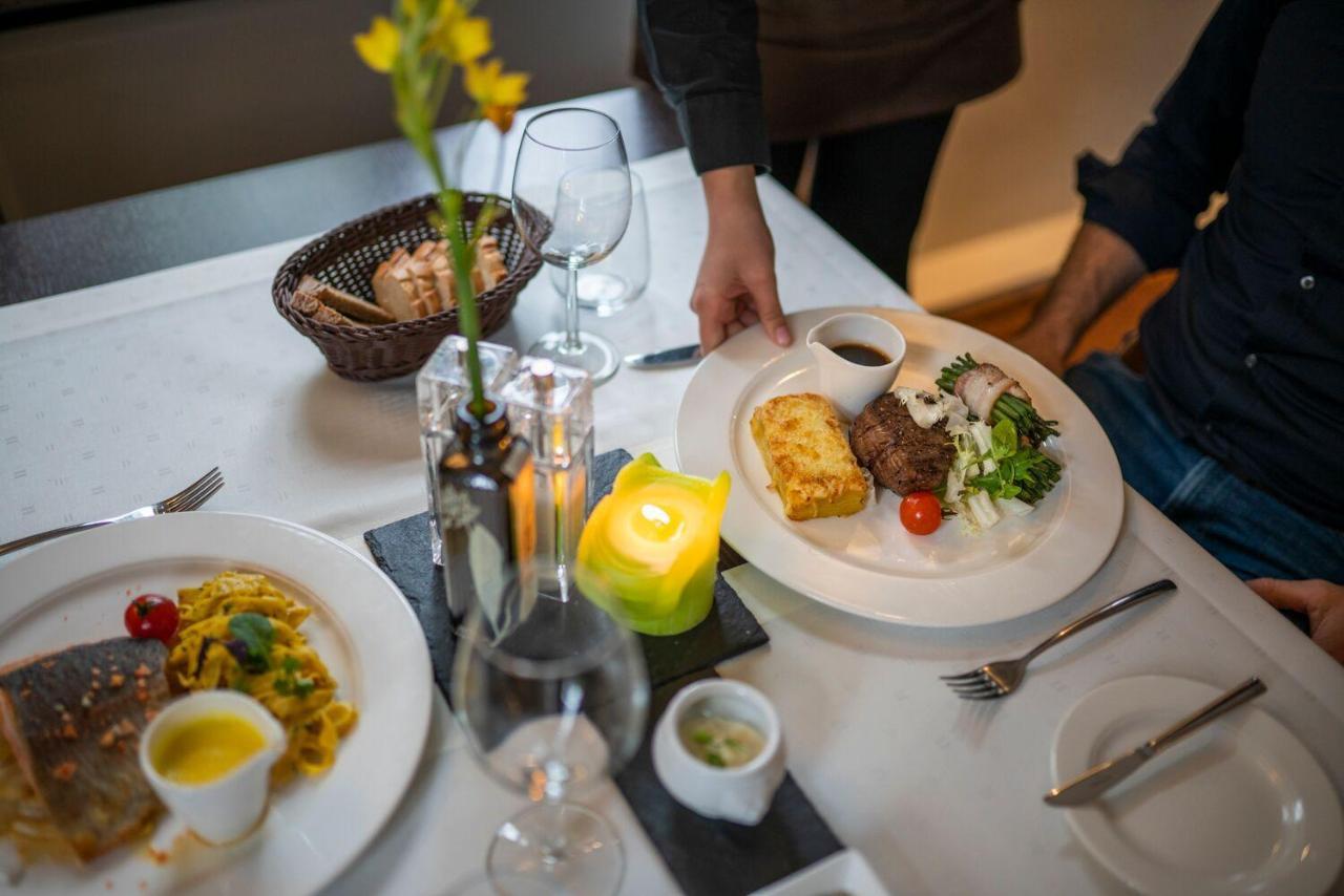 Hotel Restaurant Roemer Merzig Kültér fotó